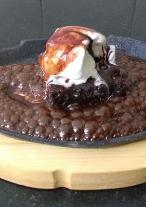 A picture of Sizzler brownie.