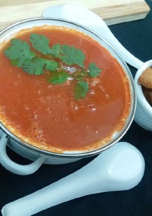 A picture of No onion no garlic tomato soup.
