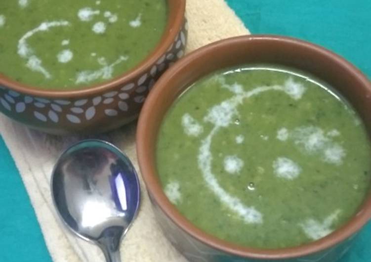 Cream of spinach soup