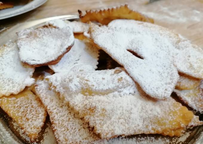 Ricetta Chiacchiere di carnevale di Cucinando_sano - Cookpad