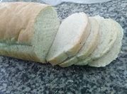Una foto de pan casero con levadura seca y manteca