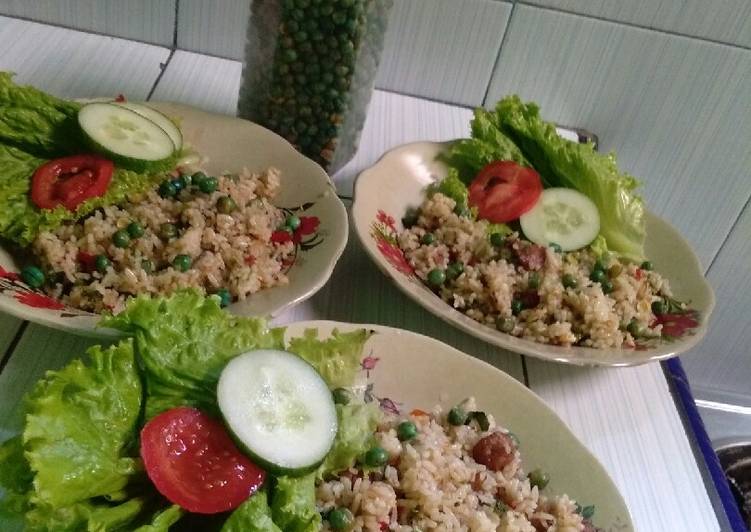 Nasi Goreng Sosis Kacang Polong