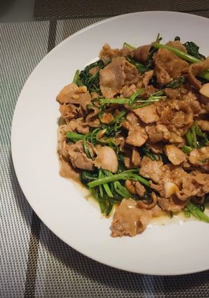 空心菜炒沙茶豬五花 的食譜成品照片