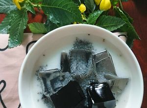 Hình của món Chè sương sáo hạt é.