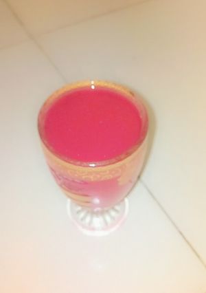 A picture of Strawberry drink.