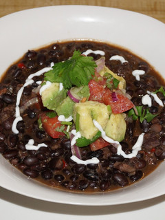Una foto de POROTOS NEGROS CUBANOS. (FRIJOLES). JON STYLE