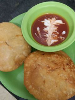आलू प्याज़ की कचौड़ी (aloo pyaz ki kachodi recipe in Hindi) रेसिपी मुख्य फोटो