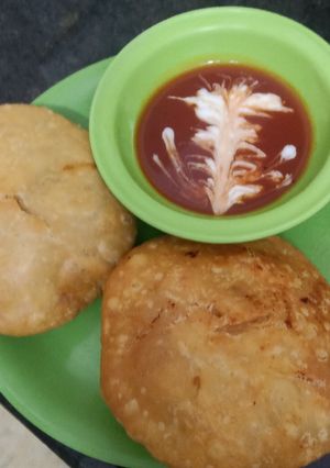 आलू प्याज़ की कचौड़ी (aloo pyaz ki kachodi recipe in Hindi) रेसिपी मुख्य फोटो