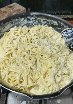 Una foto de Spaghetti Blanco 4 quesos