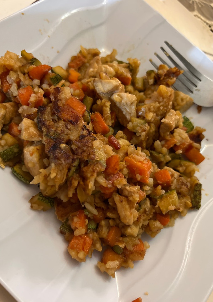 Una foto de Pollo con arroz estilo teriyaki Fodmap