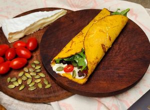 Una foto de 🥕🥚Crepas de zanahoria 🥕2 ingredientes 🥕 Receta viral #2 🥚🥕
