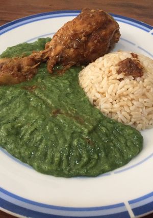 Una foto de Puré de Espinacas con Pollo Guisado