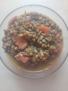 பச்சை பயறு குருமா செய்முறை முக்கிய புகைப்படம்