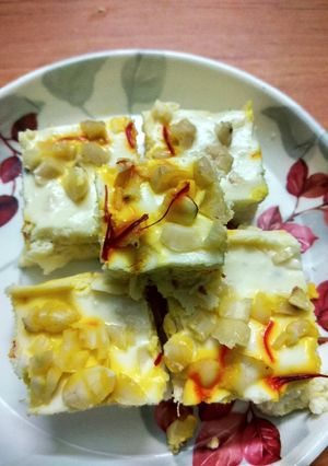 A picture of Kesar ice cream sandesh.