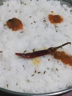 जीरा राइस, दाल फ्राई (Jeera rice, dal fry recipe in Hindi) रेसिपी मुख्य फोटो