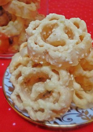 Foto resep Kue Kembang Goyang Renyah Anti Gagal