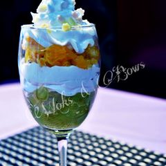 A picture of Fruit Trifle.