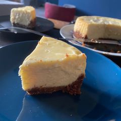 A picture of Cheesecake: Not cake not cheese.