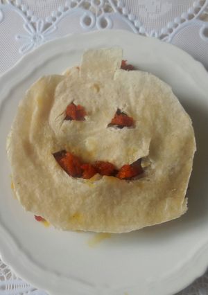 Una foto de Sándwiches con forma de calabaza