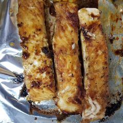 A picture of Brown Sugar Glazed Salmon.