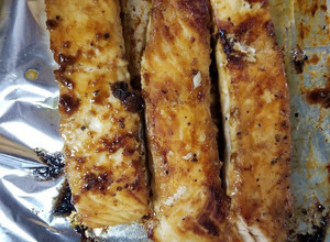 A picture of Brown Sugar Glazed Salmon.