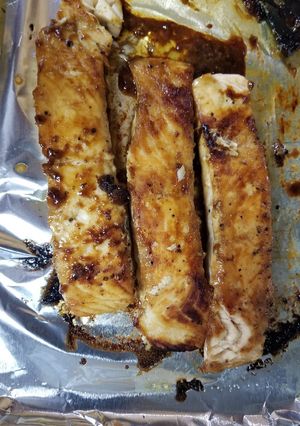 A picture of Brown Sugar Glazed Salmon.