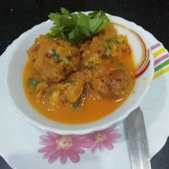 A picture of Potato cauliflower kofta.