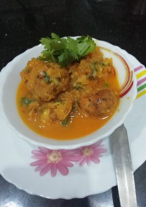 A picture of Potato cauliflower kofta.