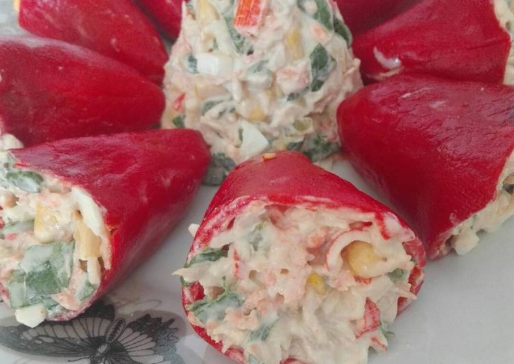 Pimientos del piquillo rellenos fríos