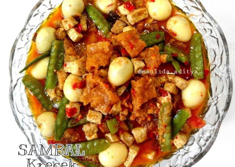 28. Sambal Krecek Tahu Telur Kuah santan