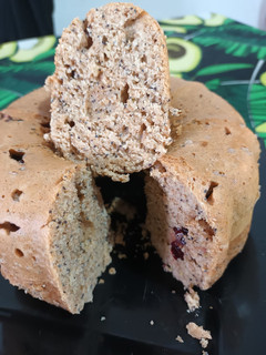 Una foto de Budín 💯Integral con Arándanos y Amapolas #delantalglobal2024 #olla #rico #fácil #aptodiabeticos
