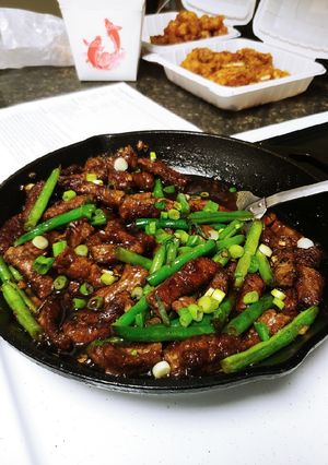 A picture of Mongolian Beef.