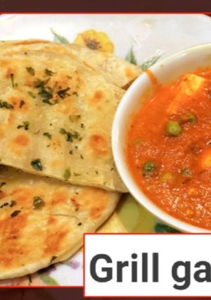 A picture of Garlic butter naan.