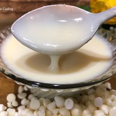 Three Ingredients White Chocolate Glaze A picture of Three Ingredients White Chocolate Glaze.