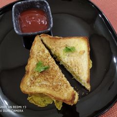 A picture of Bread omelette.
