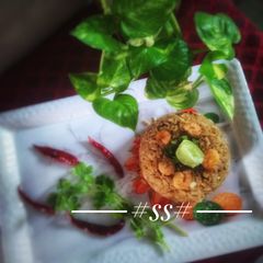 A picture of Khao pad goong.