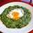 Puré de espinacas con huevos fritos de Rumanía