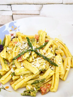 Foto di Casarecce asparagi, pancetta e zafferano