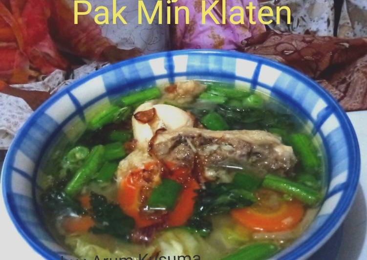 Bagaimana Menyiapkan Sop Ayam Ala Pak Min Klaten, Lezat