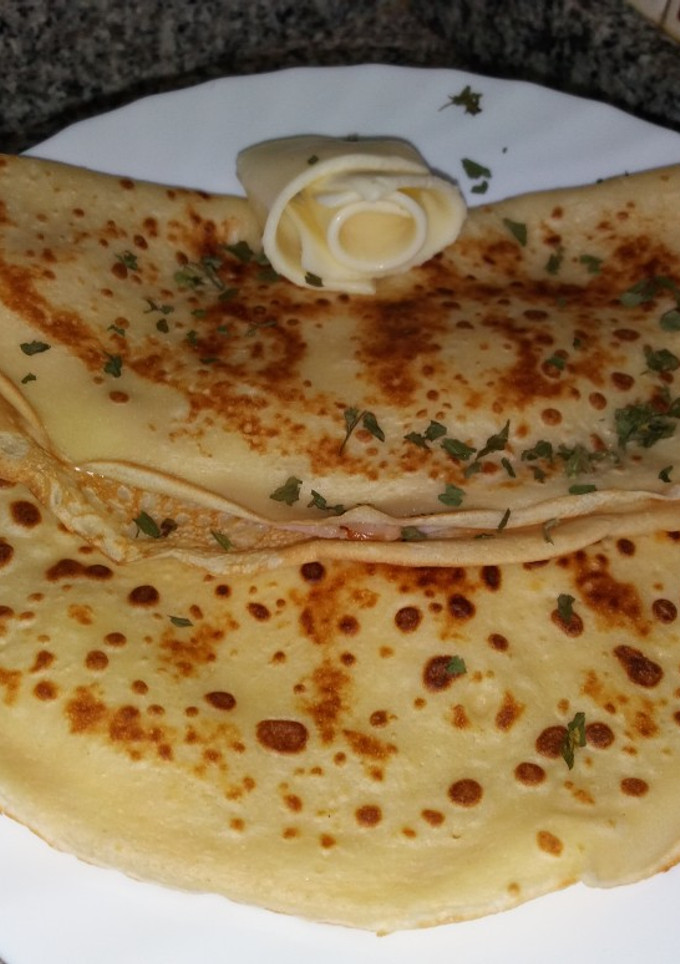 Una foto de Crepes salados rellenos