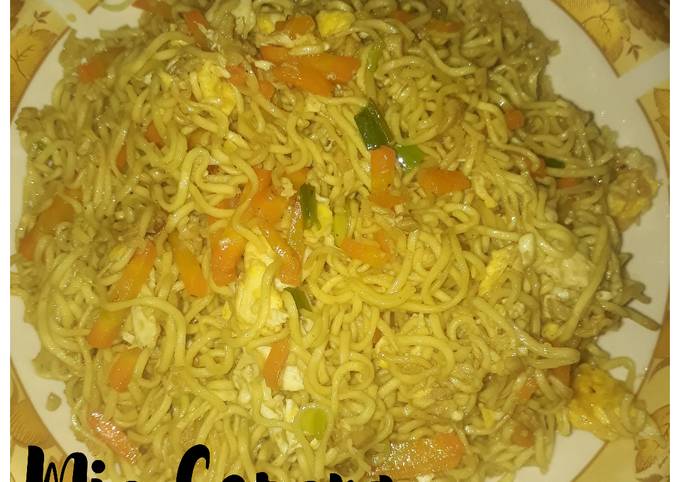 Bagaimana Membuat Mie Goreng Sederhana yang Menggugah Selera