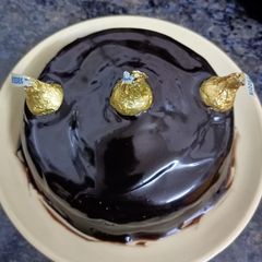 A picture of Death by Chocolate cake.