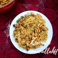 A picture of Soya Hakka Noodles.