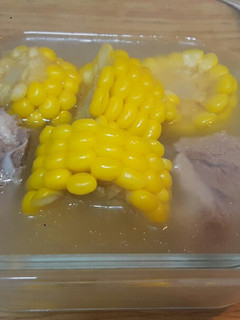 玉米排骨湯 的食譜成品照片