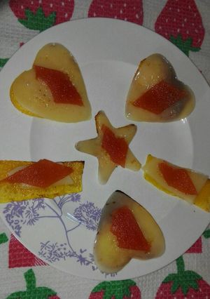 Una foto de Aperitivos de calabaza, queso y membrillo