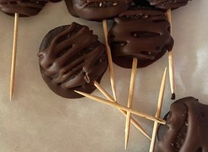 Foto di Cioccolatini avena cacao e nocciole