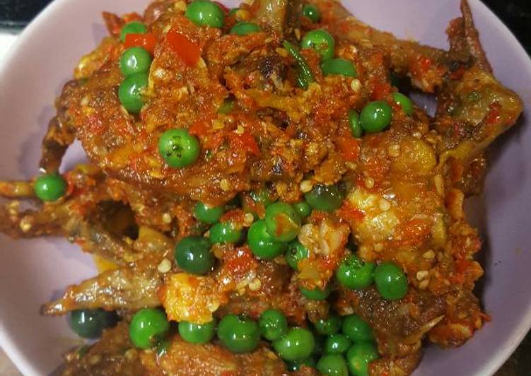 Resep Sayap ceker mercon + leunca oleh Indri - Cookpad