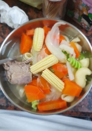 Hình của món Soup nui hầm thịt heo.