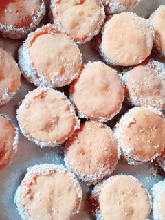 Una foto de Alfajores Caseros Riquísimos🤤😋