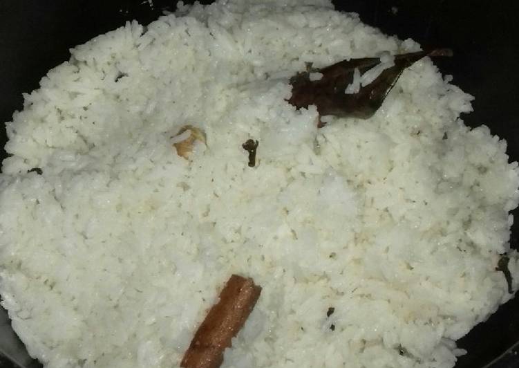 Nasi rempah magic com